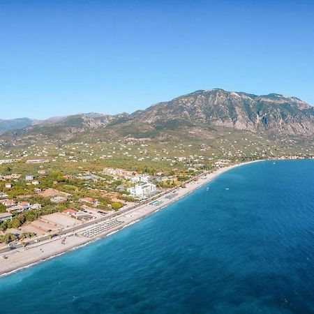 Kalamata'S Spacious Getaway-Taygetos Amazing View Buitenkant foto
