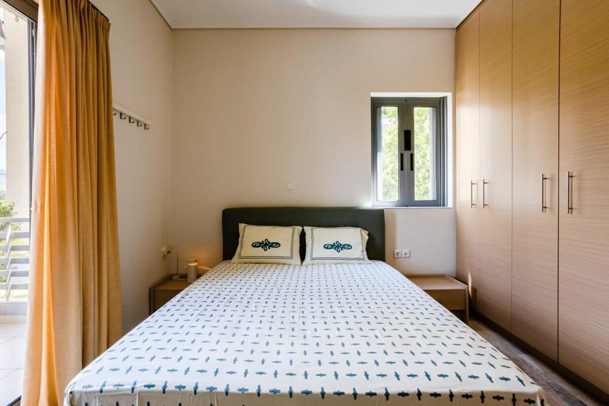 Kalamata'S Spacious Getaway-Taygetos Amazing View Buitenkant foto
